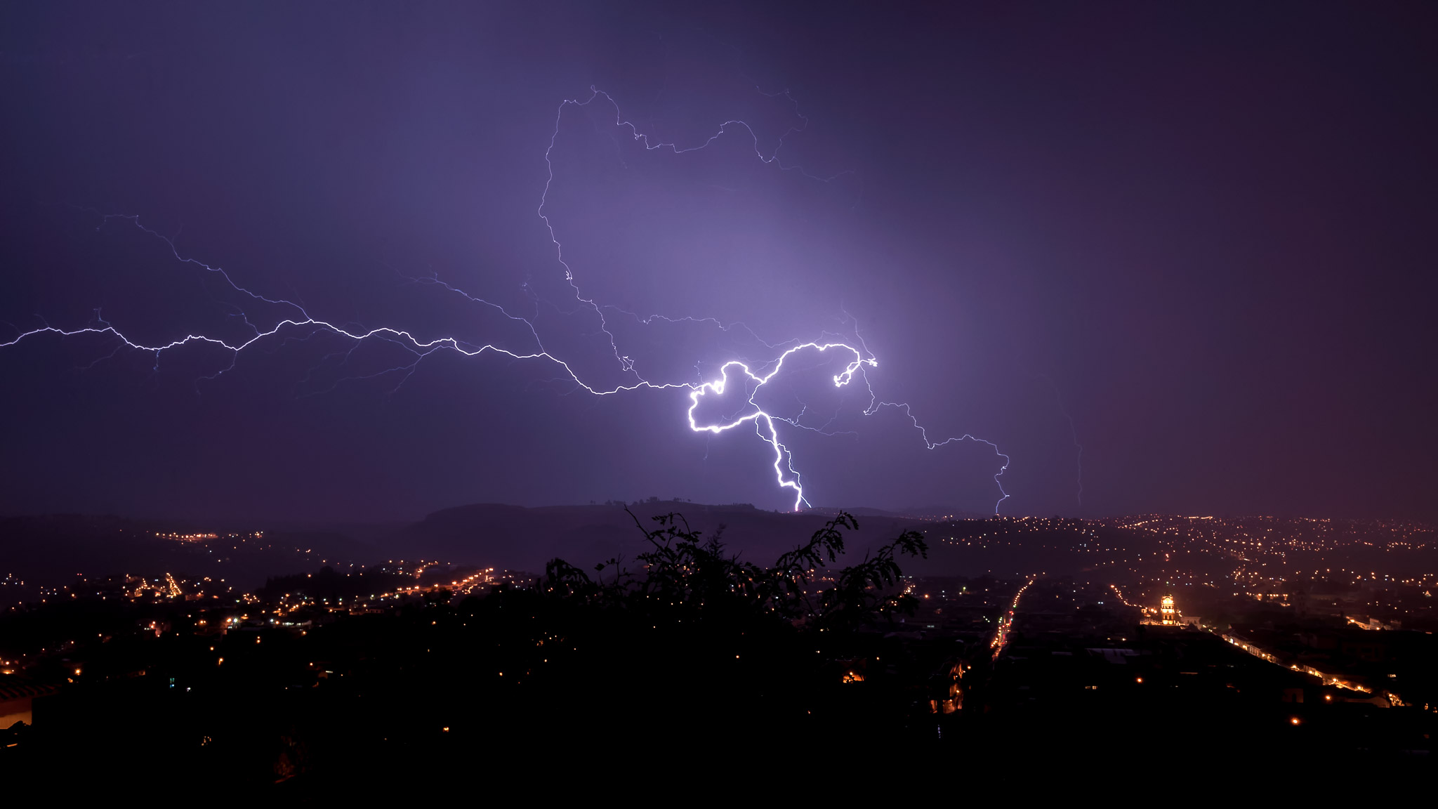 Lightningstorm in Sucre